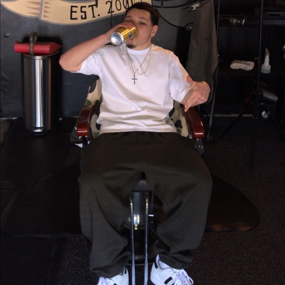 Meet your Posher, Miguel - Picture 1 of 1